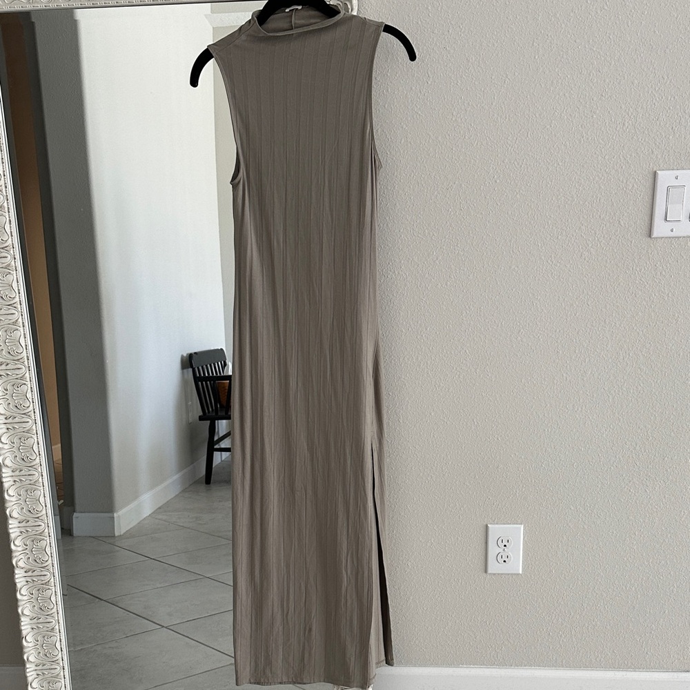 Aritzia Wilfred Free Sage Green Ribbed Dress